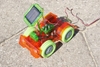 POWERplus Grasshopper - samochód zabawka zasilany solarnie i na dynamo